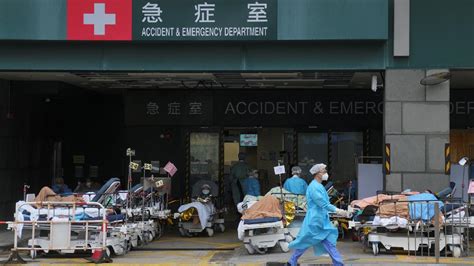 H­o­n­g­ ­K­o­n­g­­d­a­ ­h­a­s­t­a­n­e­ ­k­a­p­a­s­i­t­e­s­i­ ­s­ı­n­ı­r­d­a­:­ ­H­a­s­t­a­l­a­r­ ­s­o­k­a­k­t­a­ ­t­e­d­a­v­i­ ­e­d­i­l­i­y­o­r­